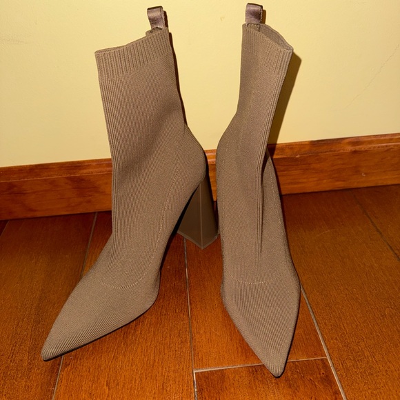 Zara Tan sock Heeled Boots sz 39 - Picture 5 of 5